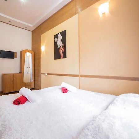 Rk Central Avenue Apartment Lviv Exterior foto